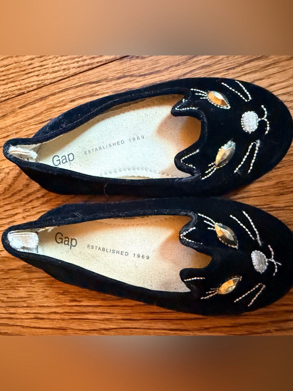 GAP Vintage Cat Ballet Slip-On Flats w/ Crystal Accents True Black kids size 8